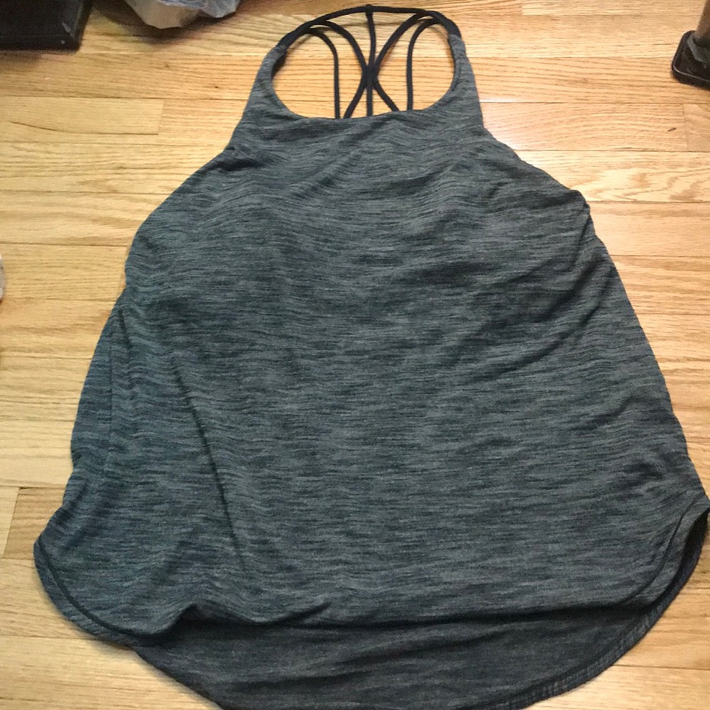 Lululemon workout tank